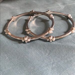 Silver and accent pearl bracelet set